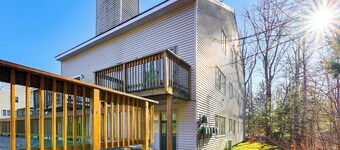 Walk to Mt Snow: Cozy West Dover Condo