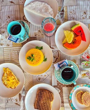 Free daily buffet breakfast