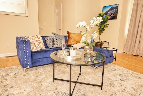 Charming 3-bedroom townhome in Duluth 