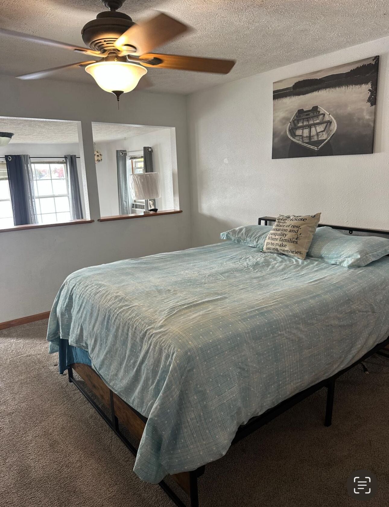 2 bedrooms, iron/ironing board, WiFi