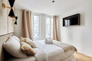 Apartment | 3 bedrooms, laptop workspace, iron/ironing board, bed sheets