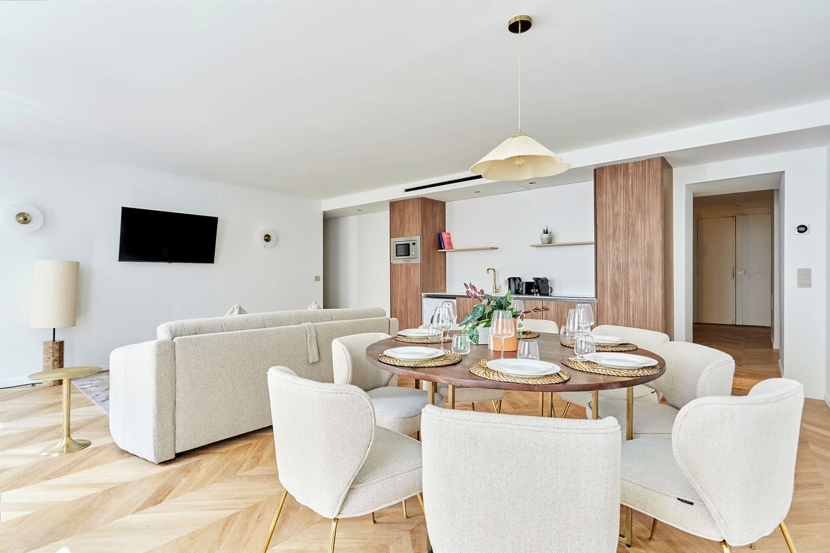 Apartment | Dining