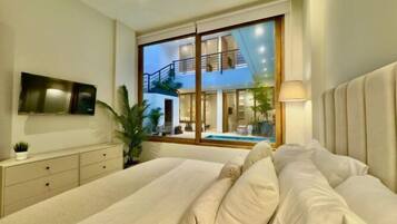 Deluxe House | 8 bedrooms