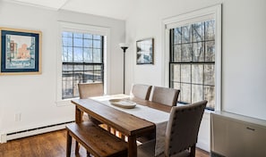 Dining - 3BR/2.5Ba Idyllic Mountain Retreat - Sugar Hill 2A (Quechee)