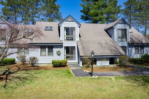 Exterior - New! Golf Views, Near Club - Lakeland Village 2B (Quechee)