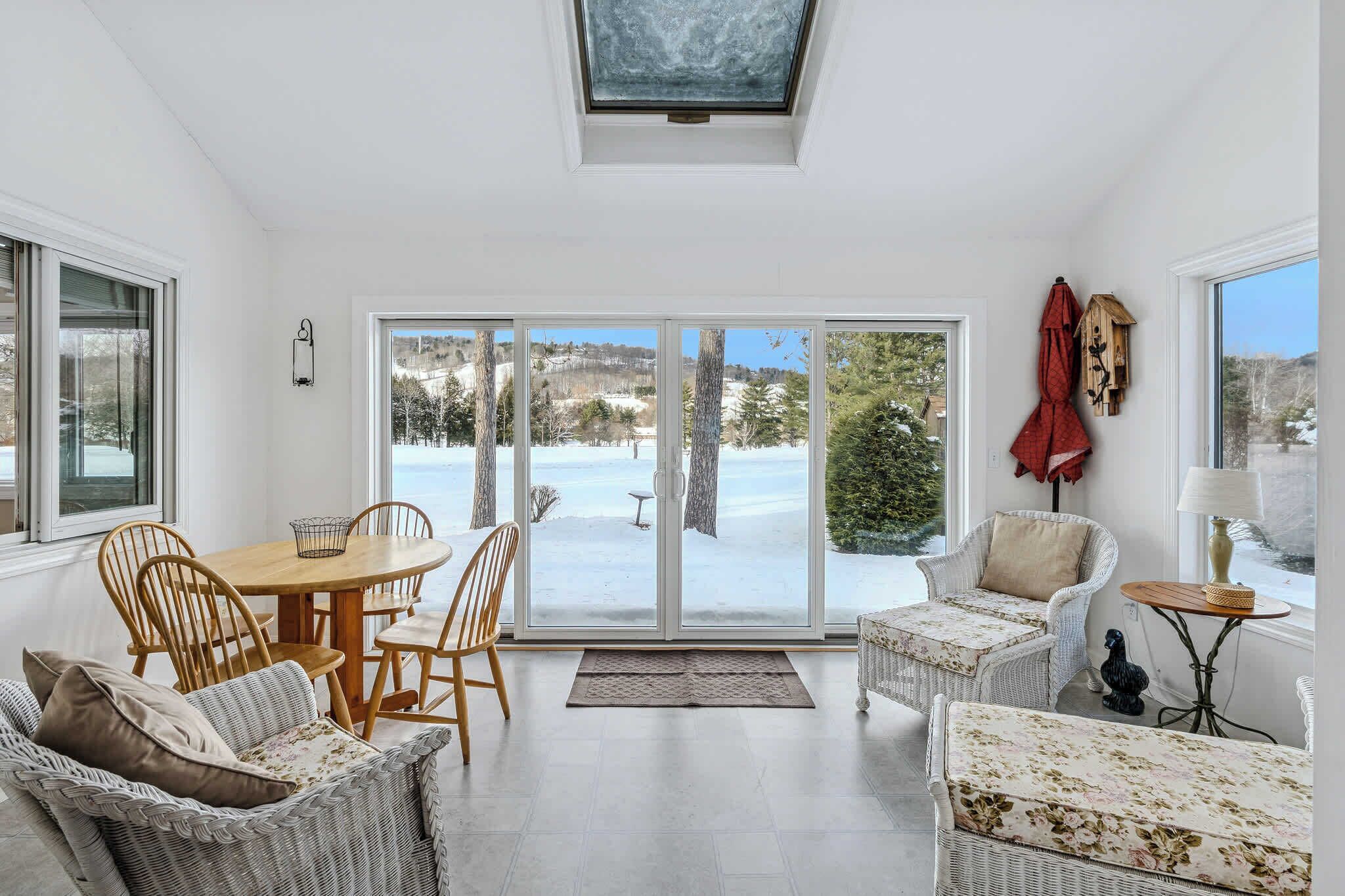 End-unit Condo With Golf Views, Lakeland Village - Quechee, VT
