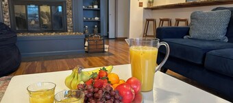 Chain of Lakes Escape with Hot Tub & River Access!