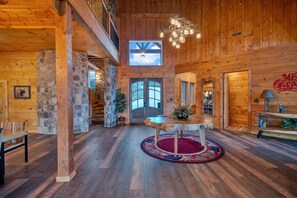 Interior - Grandview Lodge - Gatlinburg Burns (Gatlinburg)