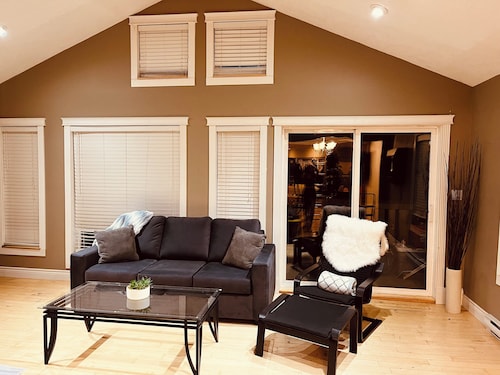 Gordon Head Getaway 

 (A blocked out Sunday is possible upon request)          