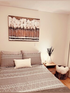 2 bedrooms, WiFi, bed sheets