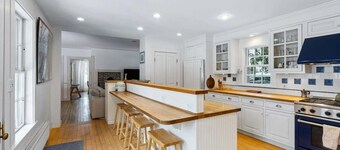 Fireplace, Library - 21 Mountain Ave, Woodstock*