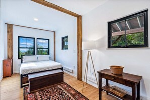 3 bedrooms, iron/ironing board, WiFi, bed sheets - Real Farm! - The Barn at Winterfound Farm (Woodstock)