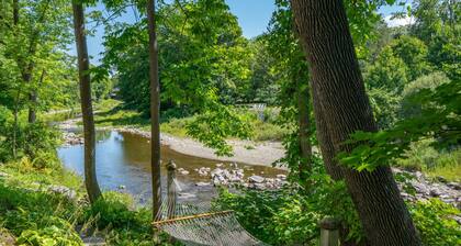 Views! Sauna Historic - Woodstock Riverside Escape