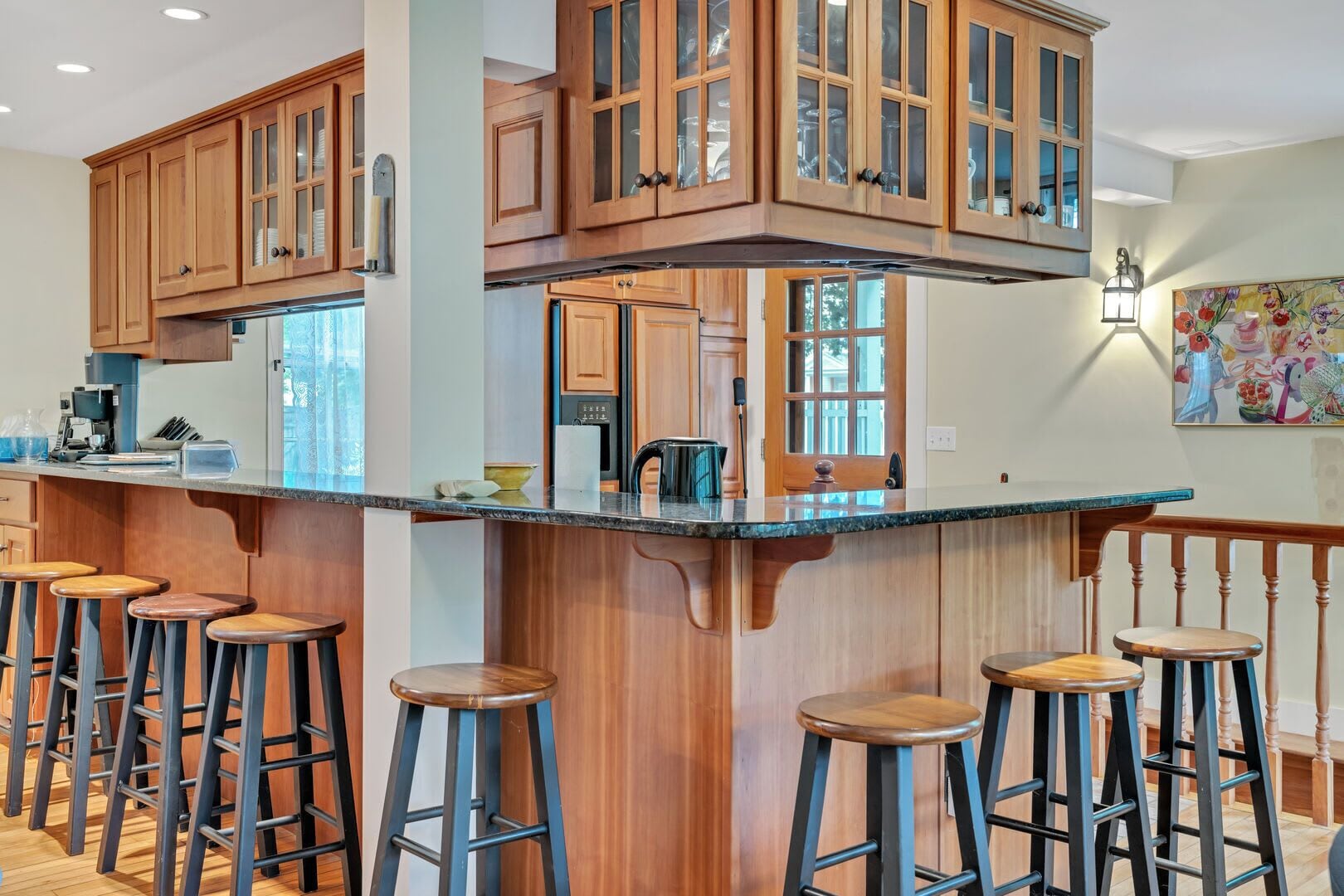 雪櫃、微波爐、焗爐、爐具