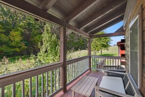 Property grounds - 200ac, Views! 10min to Town - Scenic Ridge Retreat (Woodstock)