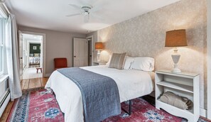 4 chambres, fer et planche à repasser, Wi-Fi, draps fournis