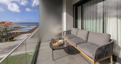 Coastal Sea Jewel - Pool with Sea View