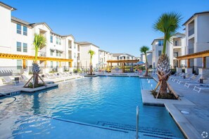 Açık yüzme havuzu 