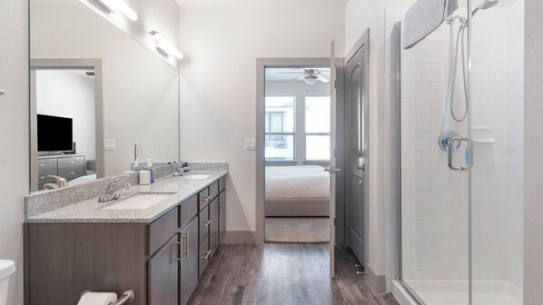 Appartement, 2 chambres (QueenBed) | Salle de bain