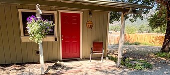 Cabernet Room at Kerbyville Inn