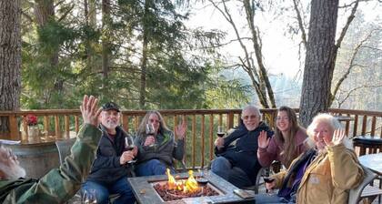 Augustino Vineyard Winery Cabin Cave Junction