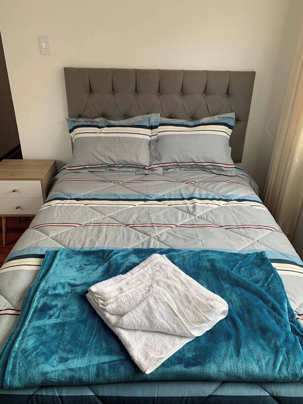 3 bedrooms, iron/ironing board, WiFi, bed sheets