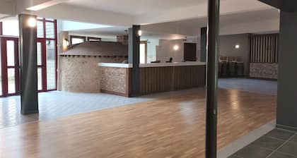 SDF + Gîte 22 pers - Jeu les bois -