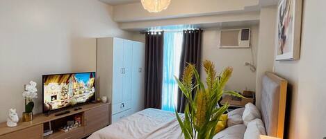 1 bedroom, iron/ironing board, WiFi, bed sheets