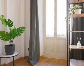 Interior - Imperium Deluxe Apt - 300mt to Metro B, 3 bedrooms, Panoramic view, A/C (Roma)