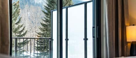 4 chambres, bureau, Wi-Fi gratuit, draps fournis