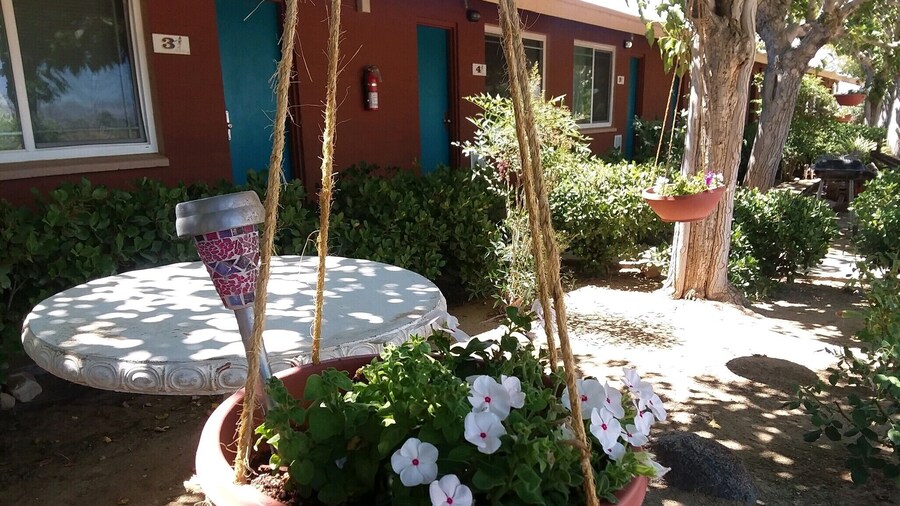 Hilltop Tavern and Inn