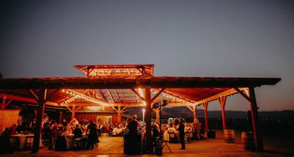 Hilltop Tavern and Inn