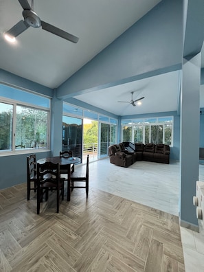 Interior - Casa Cristina Nagging Mom (Santa María Huatulco)