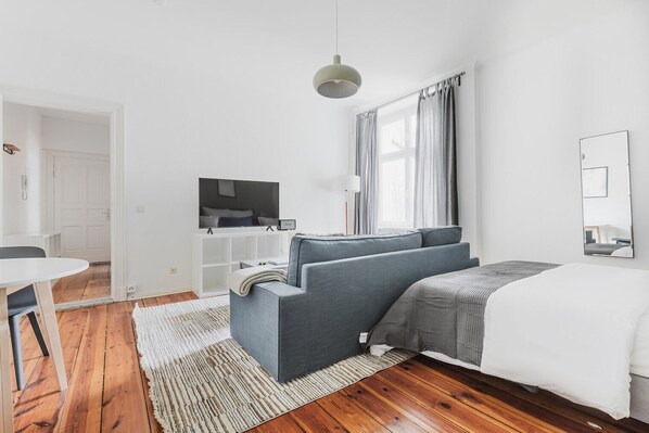 Strykjärn/strykbräda, wi-fi och sängkläder