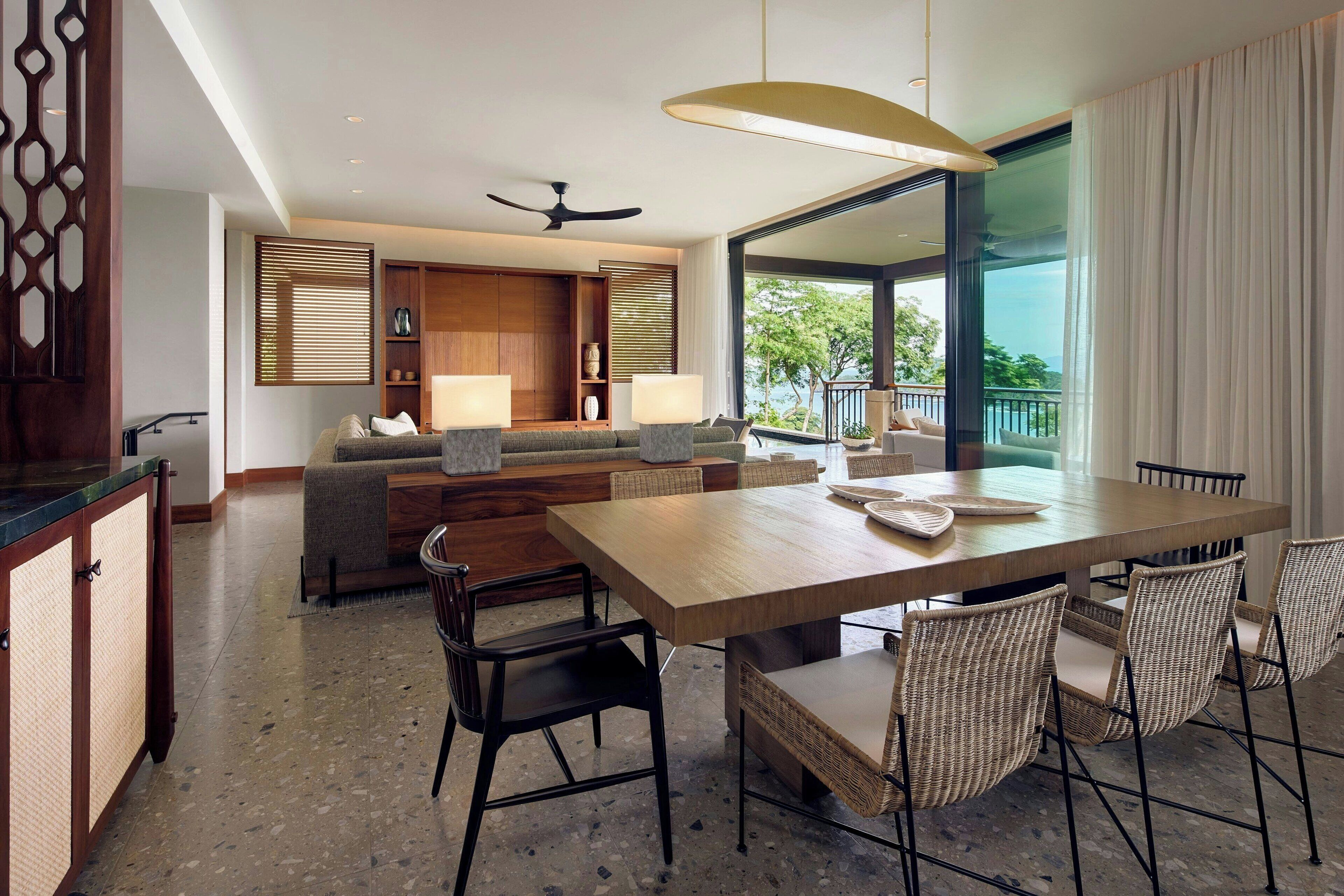 Suite, 1 King Bed | Minibar, free WiFi, bed sheets