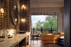 Minibar, free WiFi, bed sheets - Nekajui Peninsula Papagayo, a Ritz-Carlton Reserve (Nacascolo)