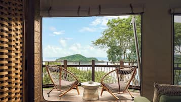 Suite, 2 Bedrooms, Ocean View | Hypo-allergenic bedding, minibar, free cribs/infant beds, travel crib