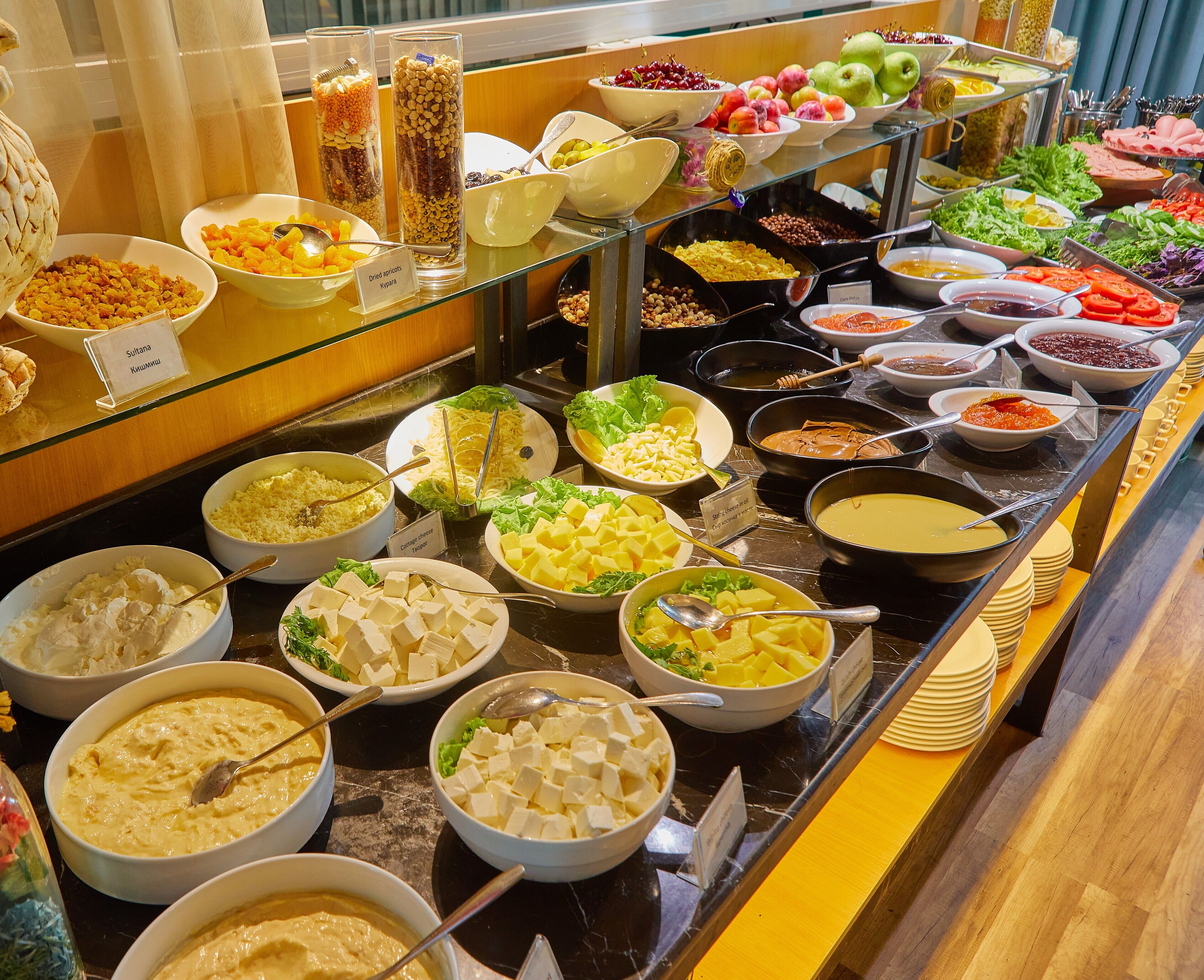Free daily buffet breakfast