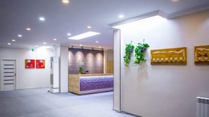 Reception - Square Boutique (Baku)