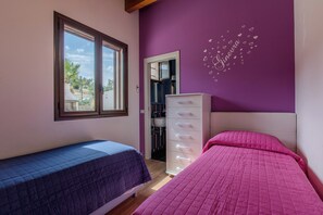 House, Private Pool | 2 bedrooms, free WiFi, bed sheets