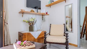 Apartment, Patio | Living area