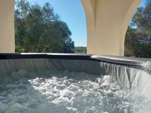 Villa, Hot Tub | Private spa tub - Villa tra gli Ulivi - Ostuni (Ostuni)