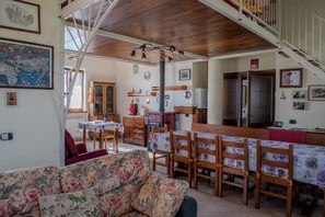 House, Private Pool, Pool View | Living area | 32-inch flat-screen TV with cable channels - A Casa Di Lea (Mondavio)