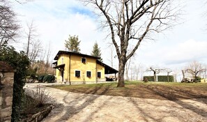 Front of property - Giardino Boschivo (Montemarano)