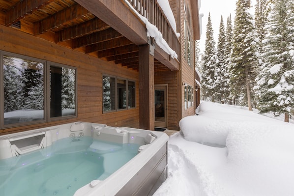 Bain à remous extérieur