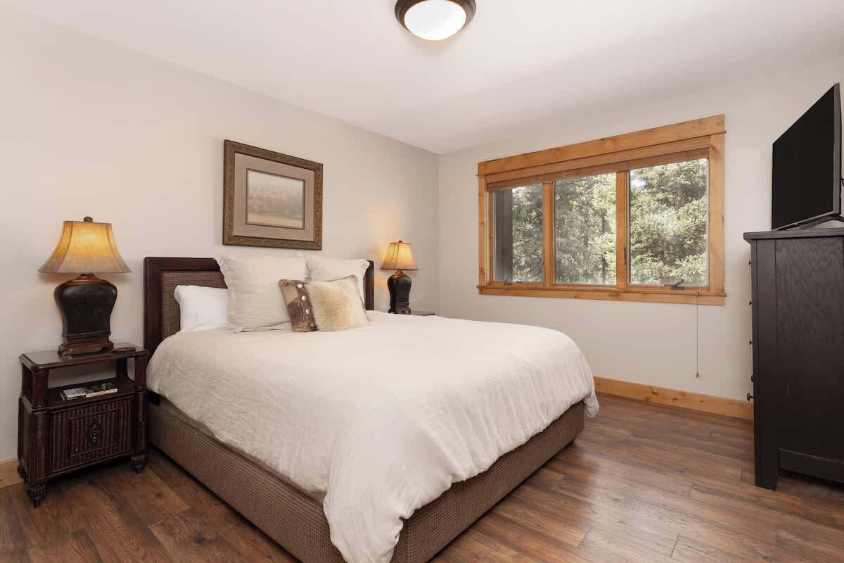 5 chambres, fer et planche à repasser, Wi-Fi gratuit, draps fournis