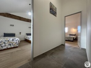 6 bedrooms, free WiFi, wheelchair access