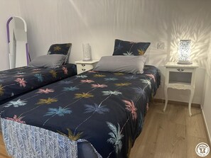 1 bedroom, iron/ironing board, free WiFi - Petit Champ Clair - SAINT BENIGNE (SAINT BENIGNE)