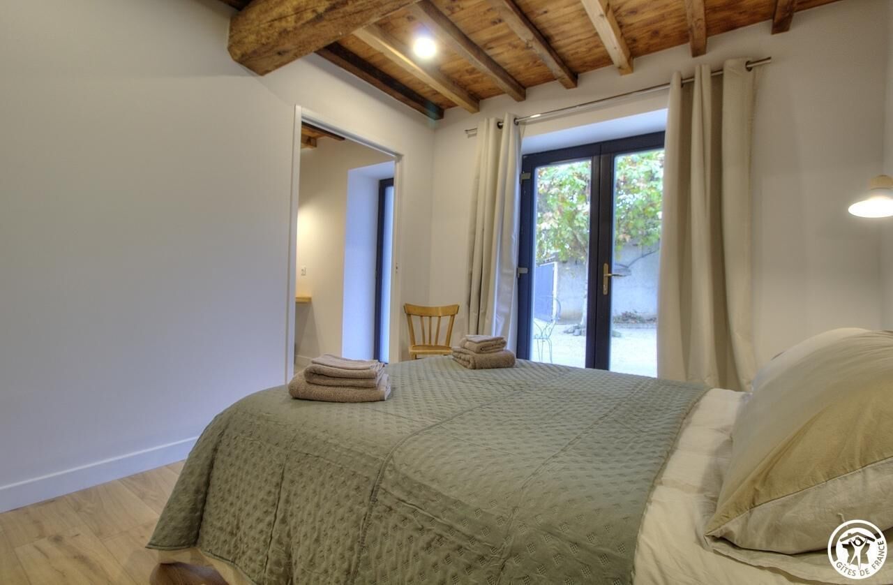 7 habitaciones, tabla de planchar con plancha y wifi gratis 