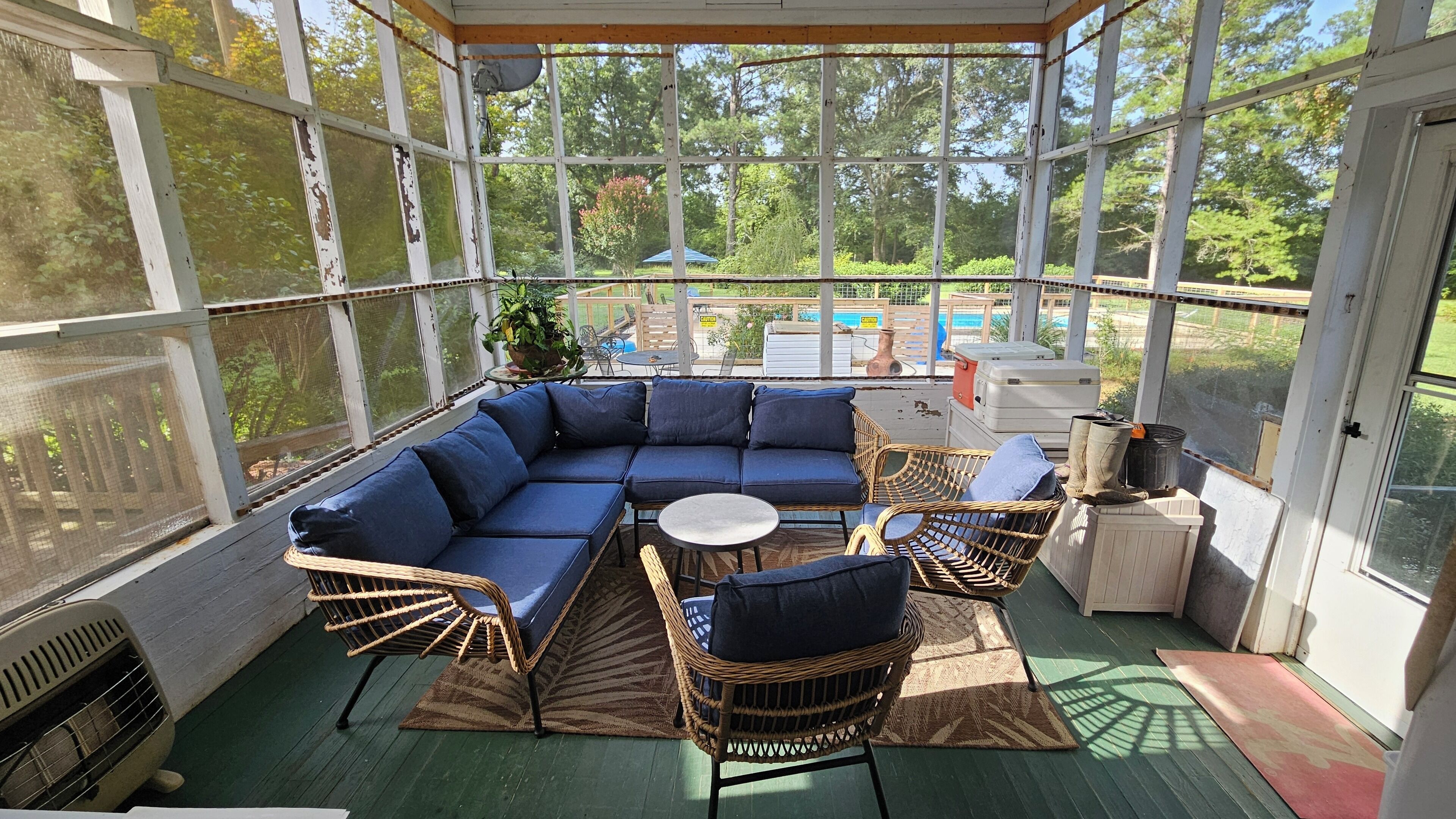 电视、书、电脑显示器